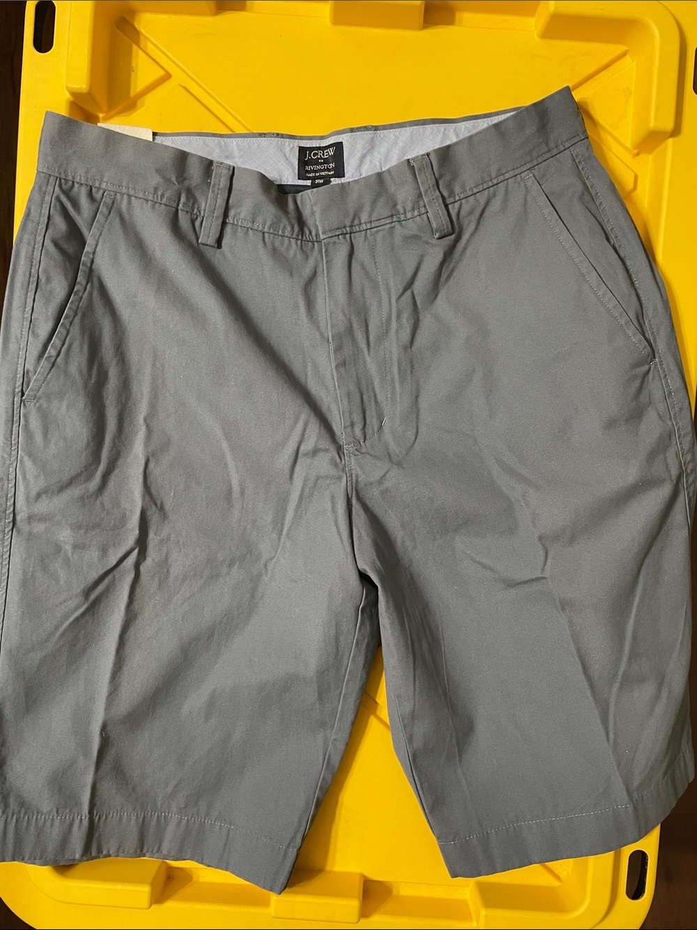 J. Crew Men's Light Gray Flat-Front Chino Shorts NWT Size 31